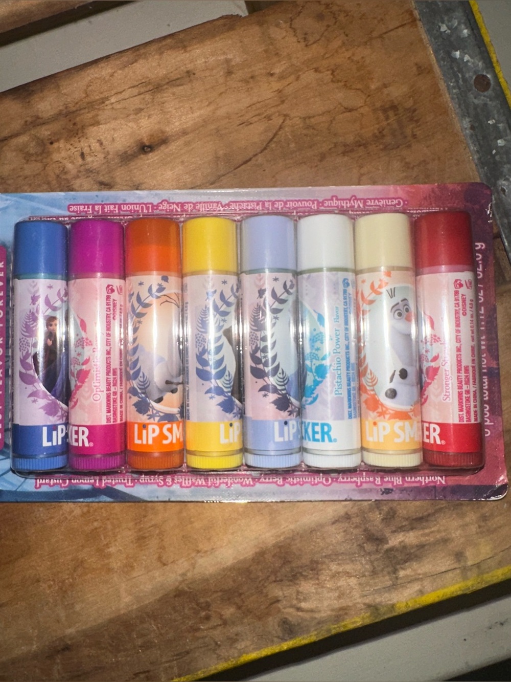 Lip Smacker Disney Frozen II Best Flavor Forever 8-Piece Lip Balm Party Pack~NEW - Picture 2 of 3